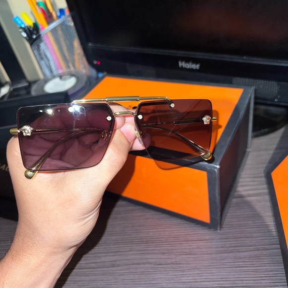 Versace sunglasses - Picture 2 of 7